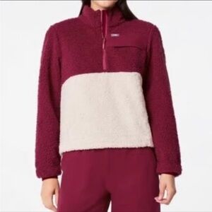 Figs NWT On-Shift High Pile Fleece Pullover Jacket MEDIUM Cranberry